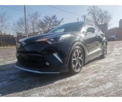 Продам автомобиль TOYOTA C-HR 2019 г.в.